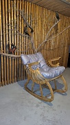 кресло-качалка деревянное